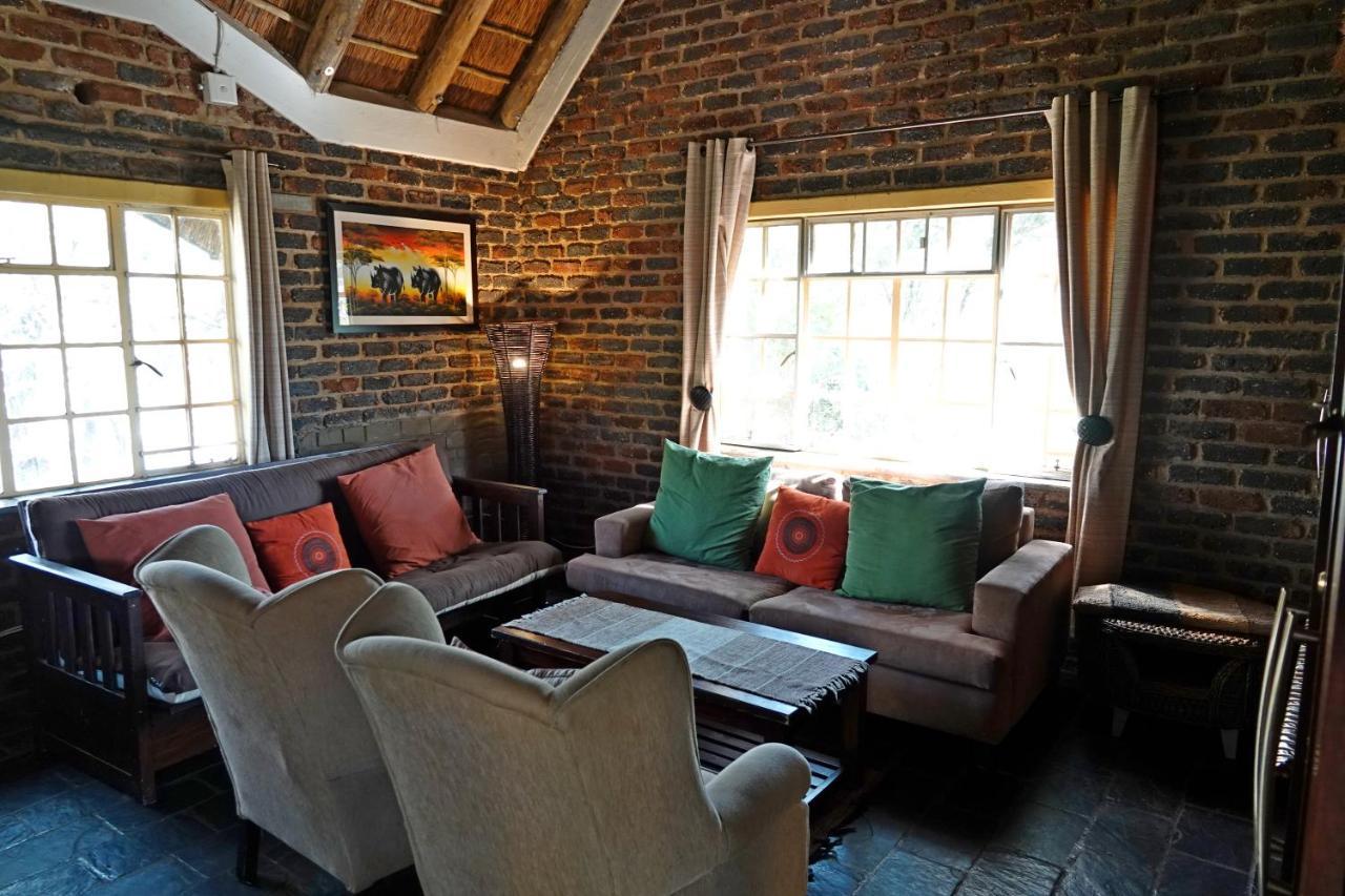 Marloth Park Hippo House Villa Exterior photo