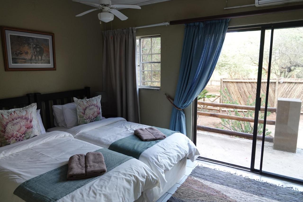 Marloth Park Hippo House Villa Exterior photo