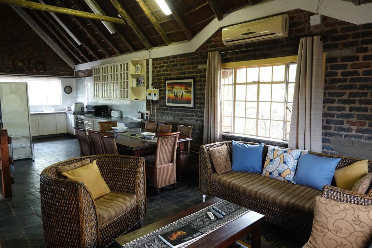 Marloth Park Hippo House Villa Exterior photo