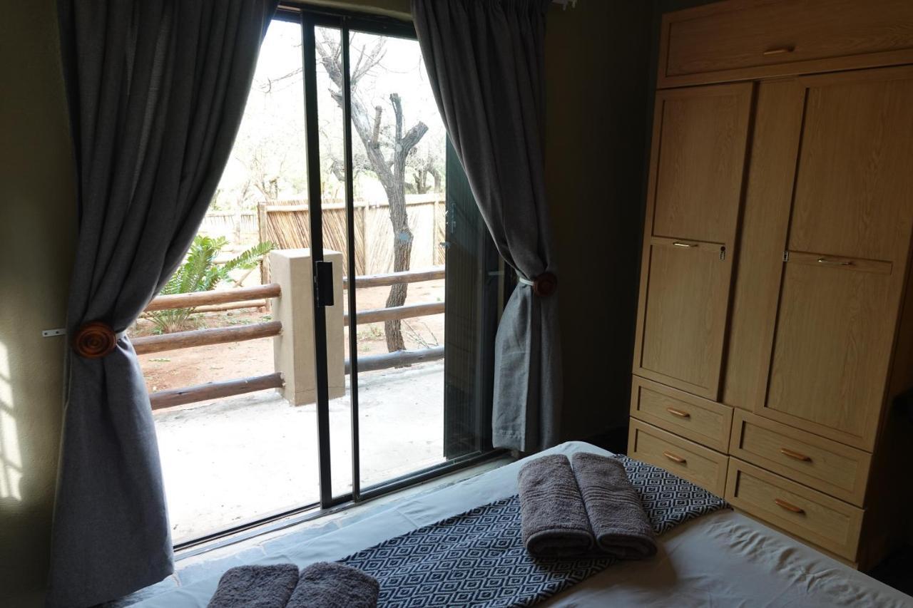 Marloth Park Hippo House Villa Exterior photo
