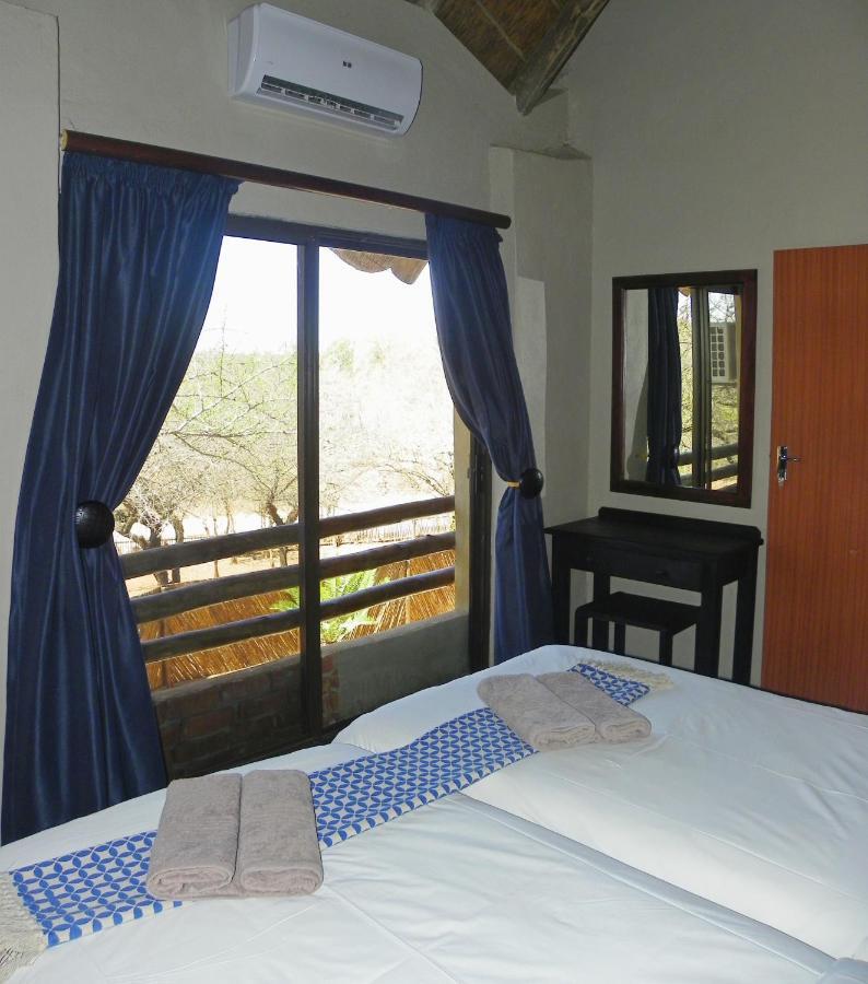Marloth Park Hippo House Villa Exterior photo